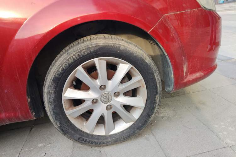 Used Buick Excelle 2008 1.6 LE-MT Navi Right Front Wheel Hub
