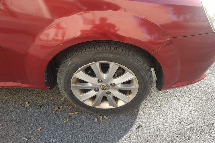 Used Buick Excelle 2008 1.6 LE-AT Right Front Wheel Hub