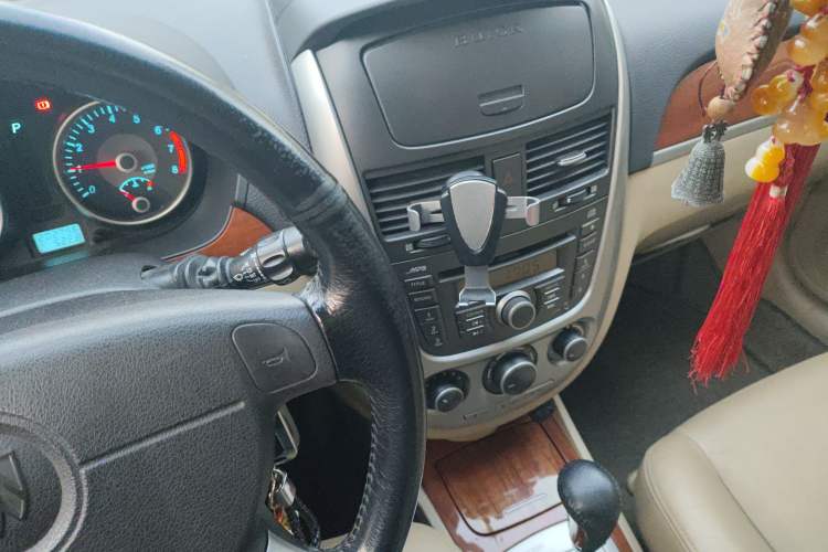 Used Buick Excelle 2008 1.6 LE-AT Audio And AC Panel