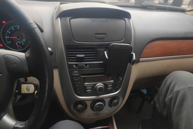 Used Buick Excelle 2008 1.6 LE-AT Audio And AC Panel