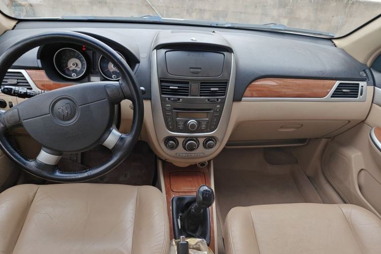 Used Buick Excelle 2008 1.6 LE-MT Center Console