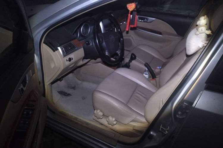 Used Buick Excelle 2008 1.6 LE-MT Driver Seat