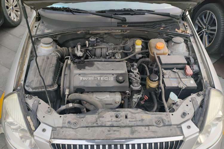 Used Buick Excelle 2008 1.6 LE-AT Engine Bay