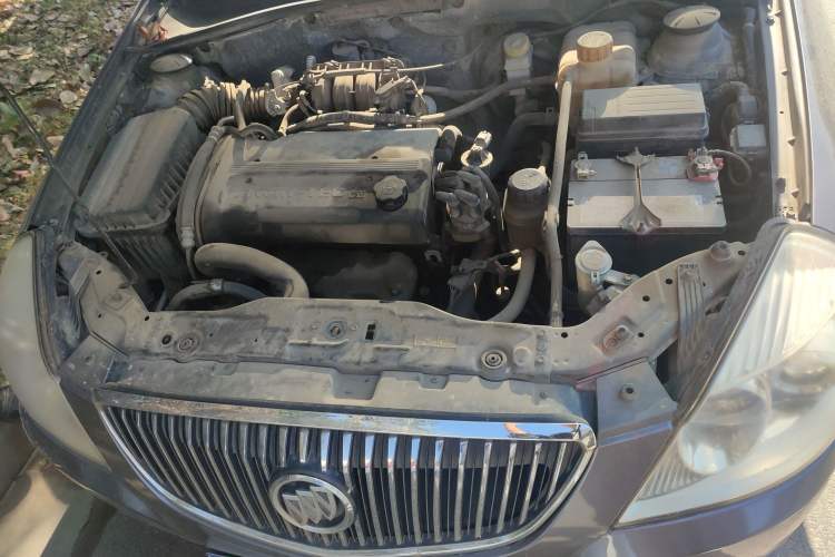 Used Buick Excelle 2008 1.6 LE-AT Engine Bay