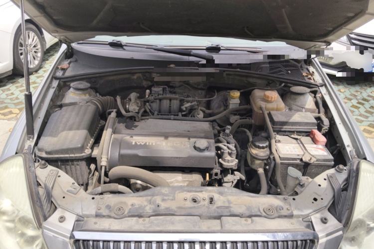 Used Buick Excelle 2008 1.6 LE-MT Engine Bay