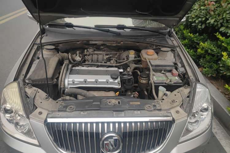 Used Buick Excelle 2008 1.6 LE-AT Engine Bay
