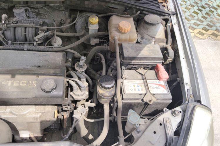 Used Buick Excelle 2008 1.6 LE-MT Engine Bay Left
