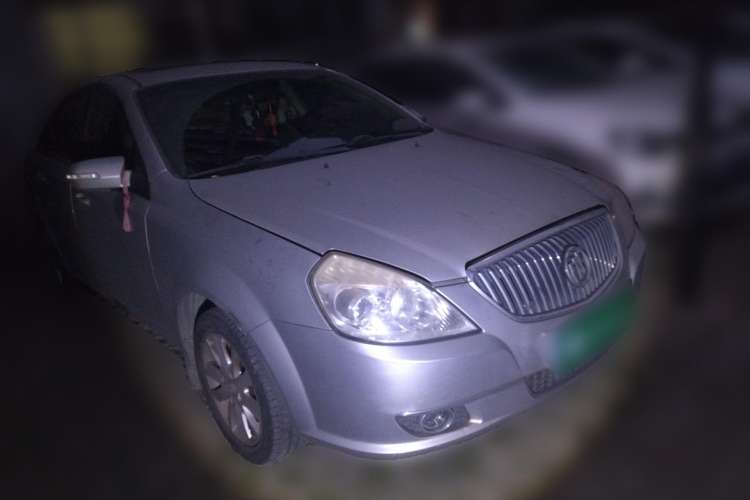 Used Buick Excelle 2008 1.6 LE-MT Front Right 45 Deg