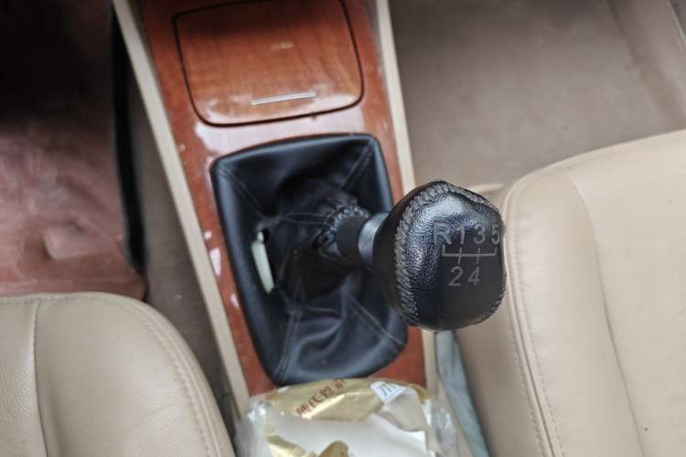 Used Buick Excelle 2008 1.6 LE-MT Gear Lever