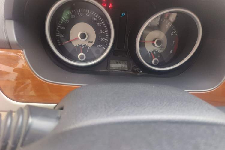 Used Buick Excelle 2008 1.6 LE-AT Odometer Close Up