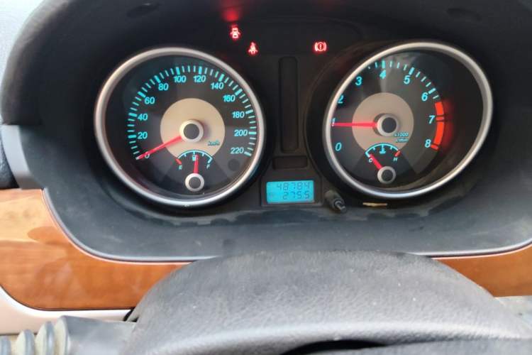 Used Buick Excelle 2008 1.6 LE-MT Odometer Close Up