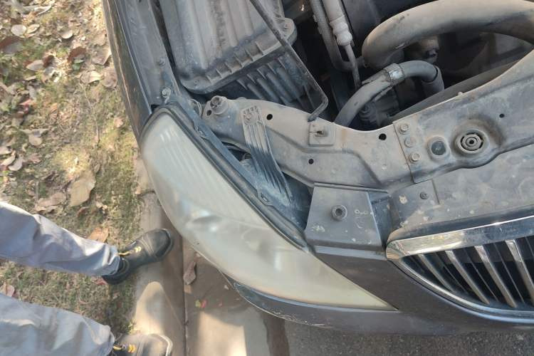 Used Buick Excelle 2008 1.6 LE-AT Right Front Headlight