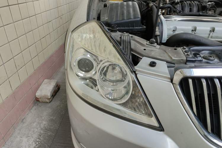Used Buick Excelle 2008 1.6 LE-AT Right Front Headlight