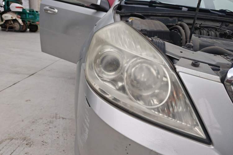 Used Buick Excelle 2008 1.6 LE-MT Right Front Headlight