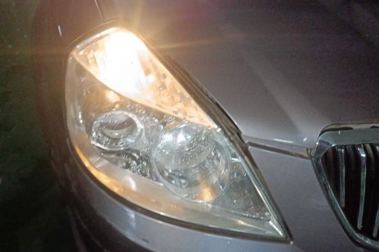 Used Buick Excelle 2008 1.6 LE-AT Right Front Headlight