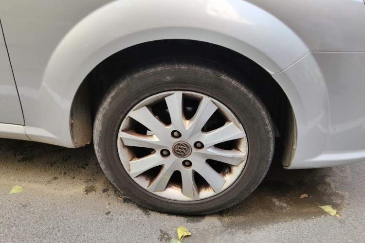 Used Buick Excelle 2008 1.6 LE-MT Right Front Wheel Hub