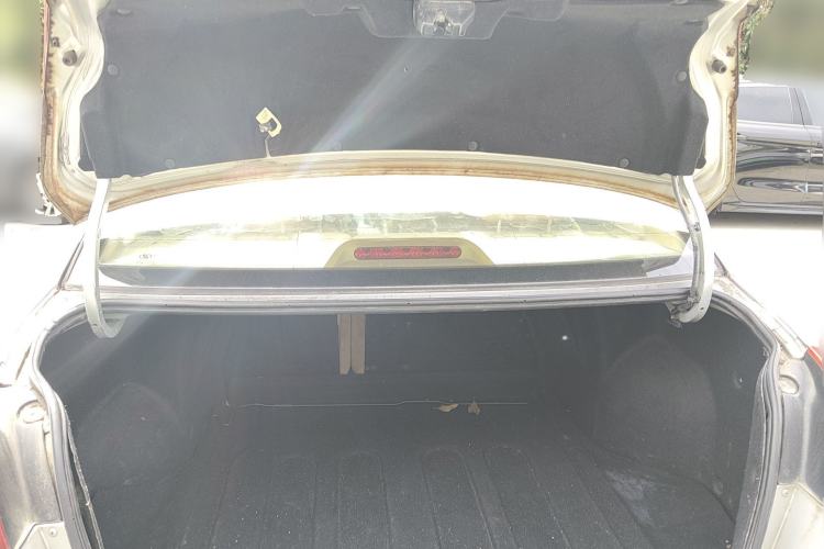 Used Buick Excelle 2008 1.6 LE-MT Trunk