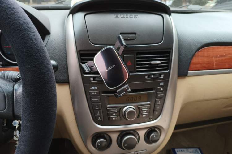 Used Buick Excelle 2008 1.6 LE-AT Audio And AC Panel