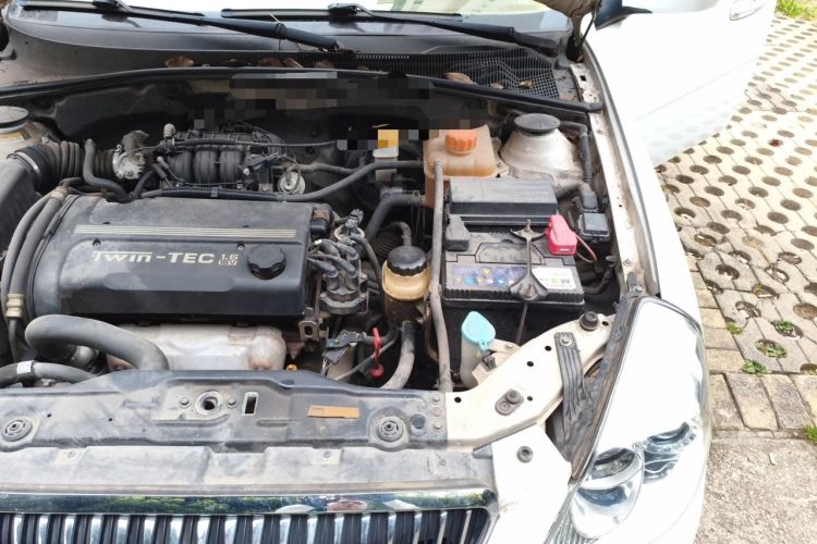 Used Buick Excelle 2008 1.6 LE-AT Engine Bay Left