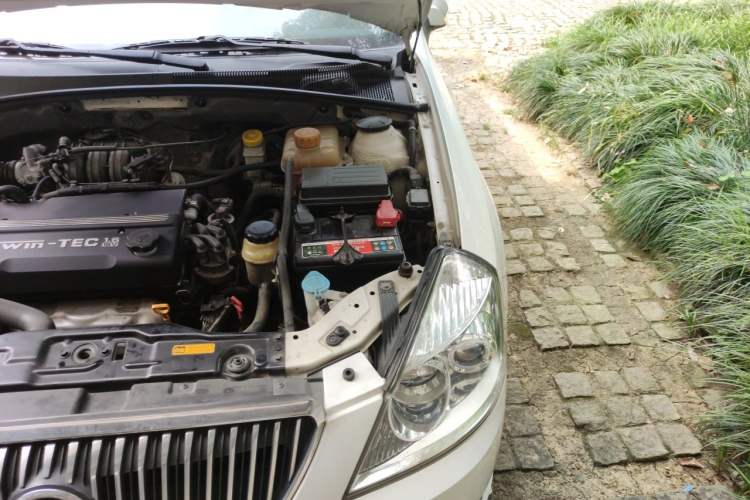 Used Buick Excelle 2008 1.6 LE-AT Engine Bay Left