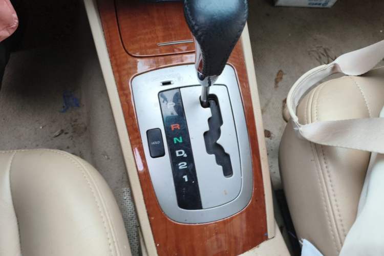Used Buick Excelle 2008 1.6 LE-AT Gear Lever