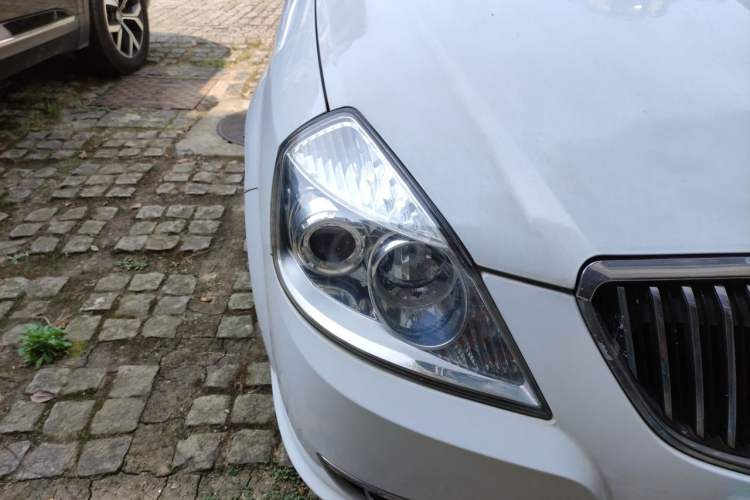 Used Buick Excelle 2008 1.6 LE-AT Right Front Headlight
