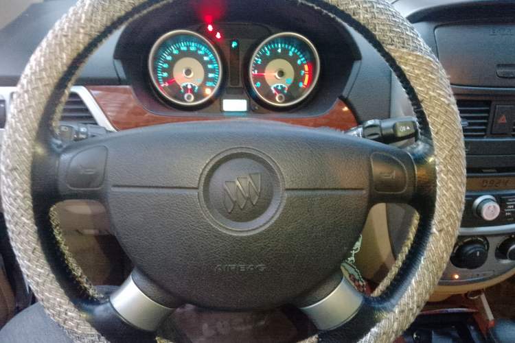 Used Buick Excelle 2008 1.6 LE-AT Steering Wheel