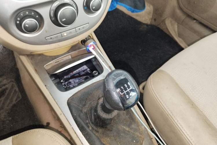 Used Buick Excelle 2008 1.6L X-MT Gear Lever