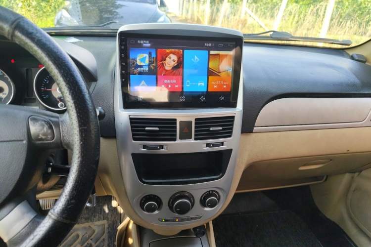 Used Buick Excelle 2011 1.6 LE-AT Audio And AC Panel