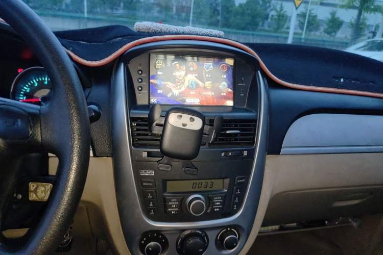 Used Buick Excelle 2011 1.6 LX-MT Audio And AC Panel