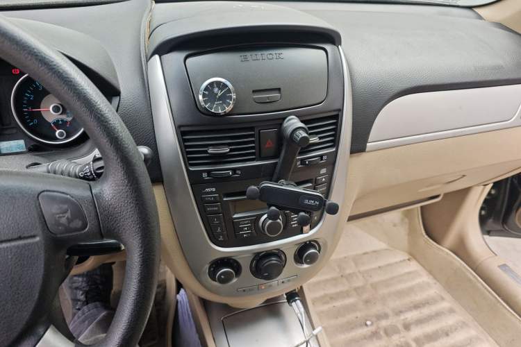 Used Buick Excelle 2011 1.6 LX-MT Audio And AC Panel
