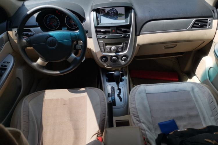 Used Buick Excelle 2011 1.6LX-AT Center Console