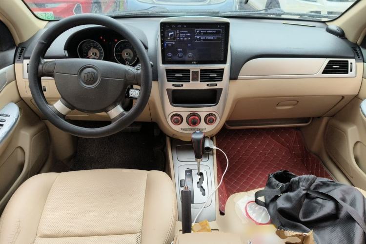Used Buick Excelle 2011 1.6LX-AT Center Console