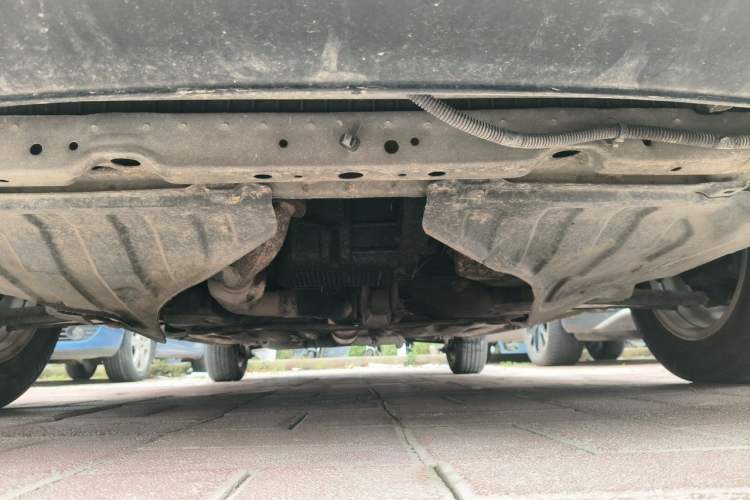 Used Buick Excelle 2011 1.6LX-AT Chassis Front