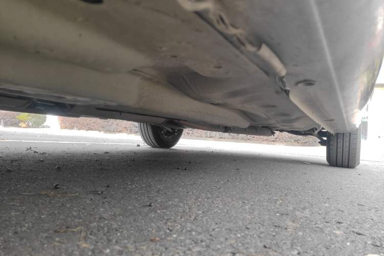 Used Buick Excelle 2011 1.6 LX-MT Chassis Front Left