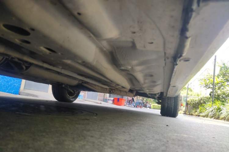 Used Buick Excelle 2011 1.6 LE-AT Chassis Front Left