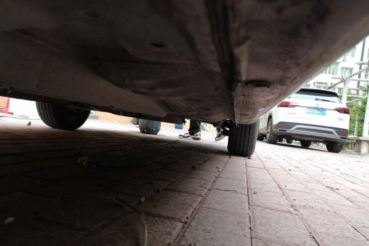 Used Buick Excelle 2011 1.6 LX-MT Chassis Front Left