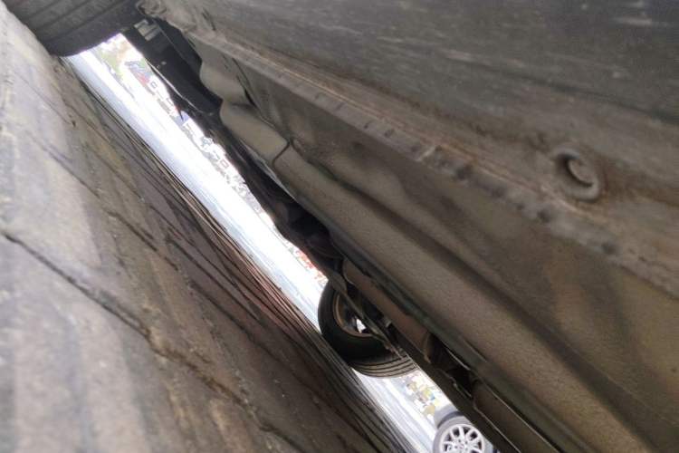 Used Buick Excelle 2011 1.6 LE-MT Chassis Front Left