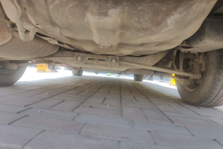 Used Buick Excelle 2011 1.6LX-AT Chassis Rear
