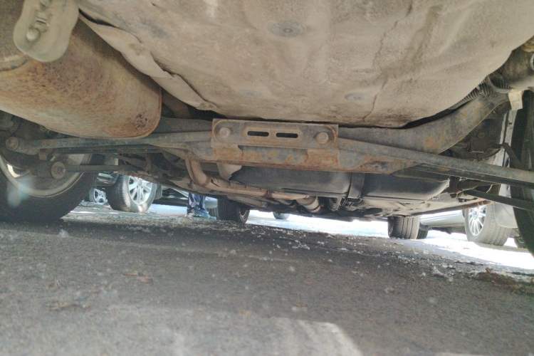 Used Buick Excelle 2011 1.6 LE-MT Chassis Rear