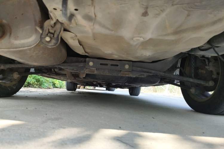 Used Buick Excelle 2011 1.6 LE-AT Chassis Rear