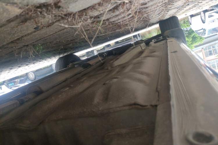 Used Buick Excelle 2011 1.6 LE-MT Chassis Rear Left