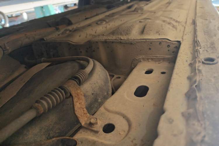 Used Buick Excelle 2011 1.6 LE-AT Chassis Rear Left