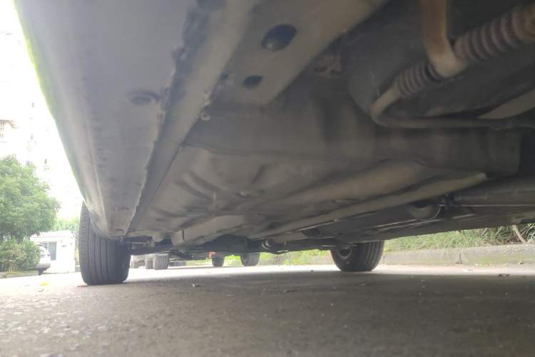 Used Buick Excelle 2011 1.6 LE-MT Chassis Rear Left