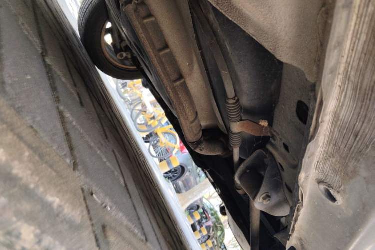 Used Buick Excelle 2011 1.6 LE-MT Chassis Rear Left