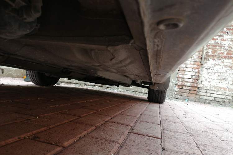 Used Buick Excelle 2011 1.6 LX-MT Chassis Rear Right