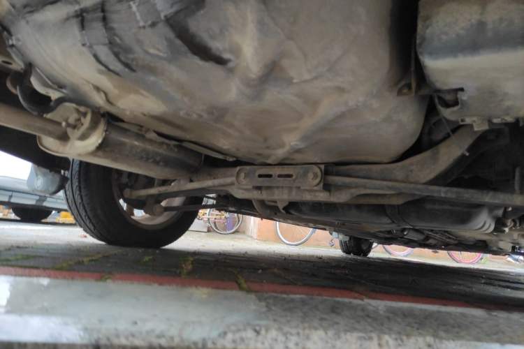 Used Buick Excelle 2011 1.6 LE-MT Chassis Rear Right