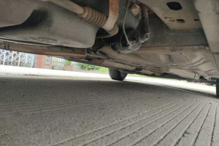 Used Buick Excelle 2011 1.6 LX-MT Chassis Rear Right