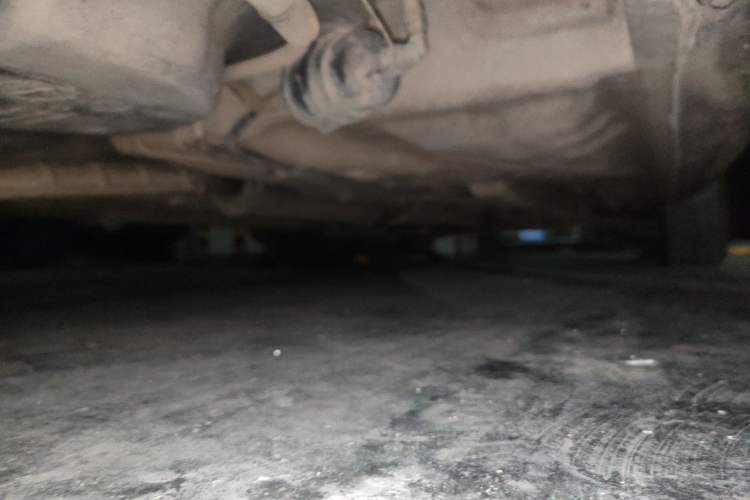 Used Buick Excelle 2011 1.6 LX-MT Chassis Rear Right