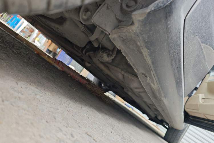 Used Buick Excelle 2011 1.6 LX-MT Chassis Rear Right